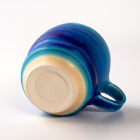安曇野｜トルコ青マグカップ【樽型】｜グラデーション｜本間友幸 / Azumino Turquoise Blue Barrel Mug