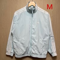D1036 アディダスオリジナルス　トラックトップ