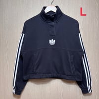 T1187 アディダスオリジナルス　クロップドスウェット