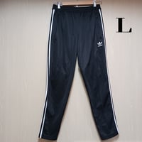 F845 アディダスオリジナルス　トラックパンツ