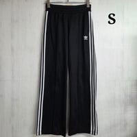 Y1141 アディダスオリジナルス　トラックパンツ