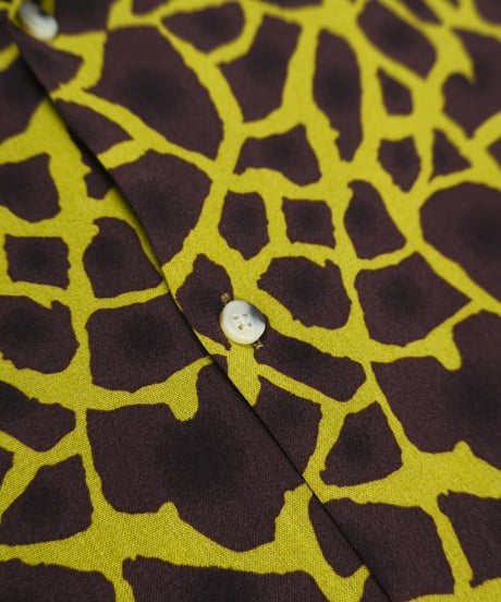 Giraffe Print Short-Sleeved Rayon Shirt