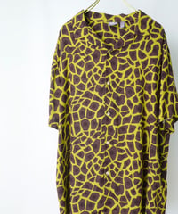 Giraffe Print Short-Sleeved Rayon Shirt