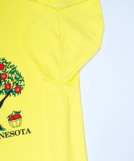 80s "Hanes" Pick Minnesota Apple Tree T-Shirt / size M