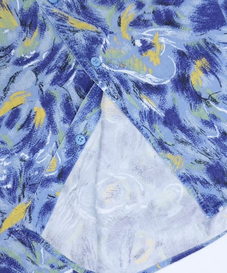 90s Oil Painted Abstract Rayon Shirt / size L