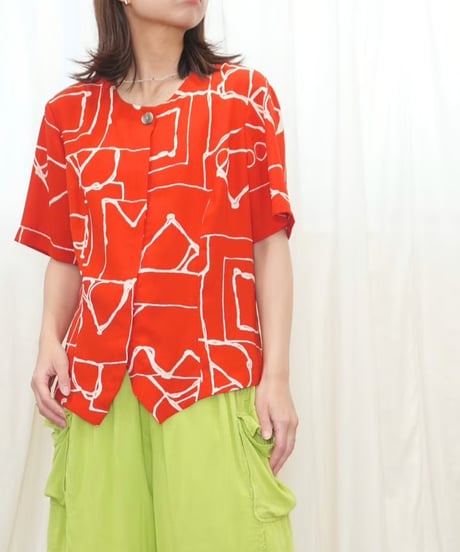 Graphic Line Red Shirt