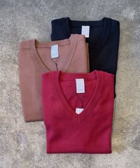 CasperJohn スムースVネックニット 001