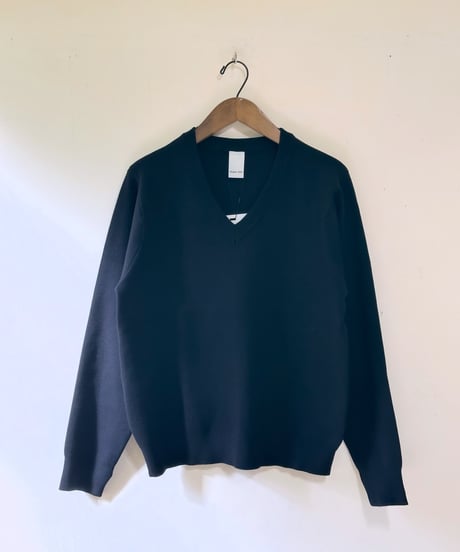 CasperJohn スムースVネックニット 001