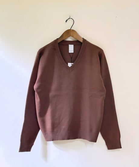 CasperJohn スムースVネックニット 001