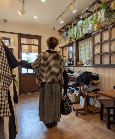 Natural ky. リネンシャンブレーワンピ