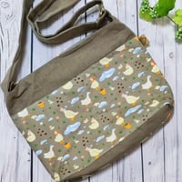 水筒が縦に入る！☆大きいバッグは持ちたくないけど荷物も入れたくて～☆スクエアバッグSS04Noraにわあそび★ひよこ☆肩掛け・斜め掛け2way