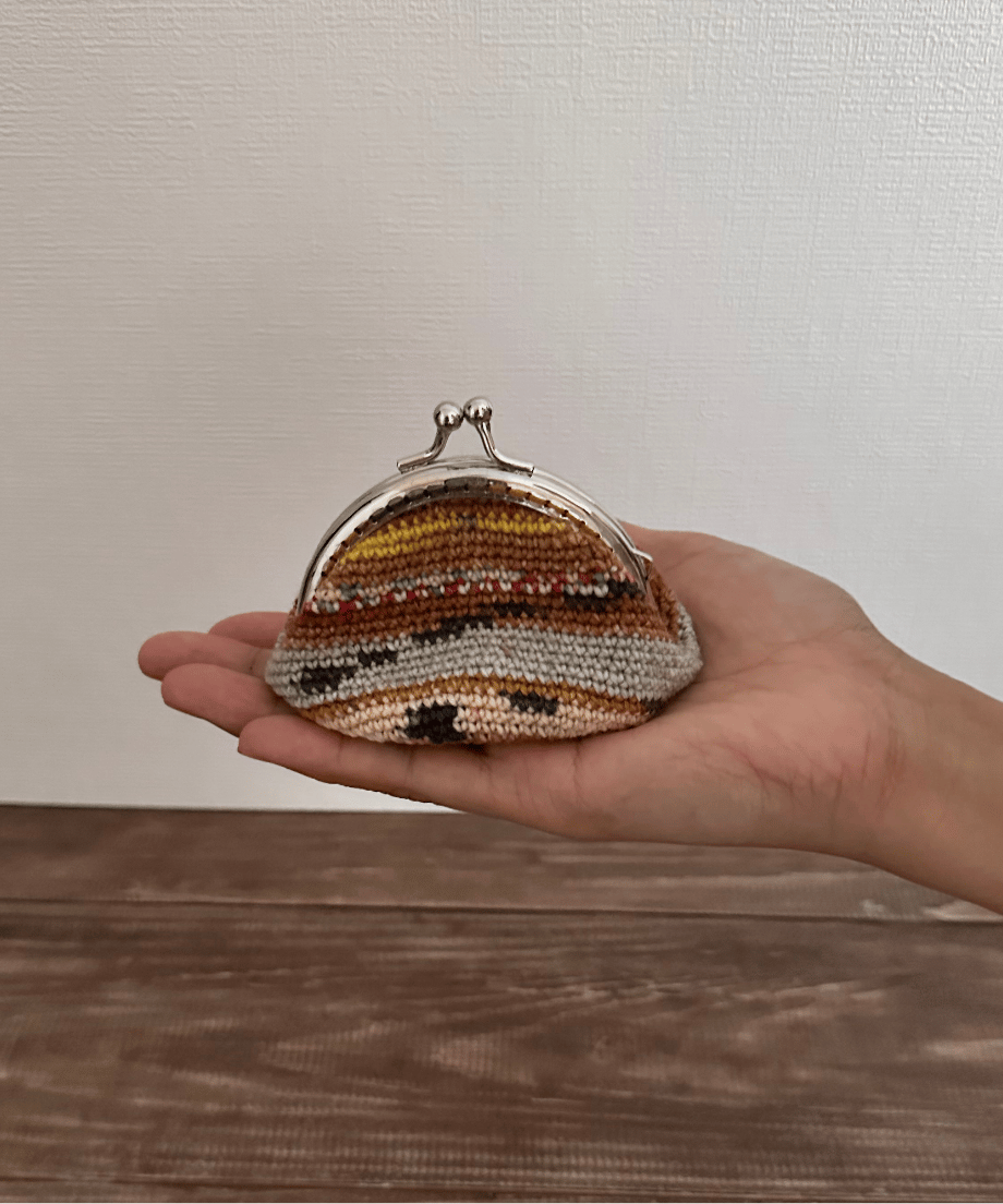 ハンドメイド　ガマ口ポーチ かぎ針編みのがま口ポーチ｜001 | cocorita | ハンドメイド