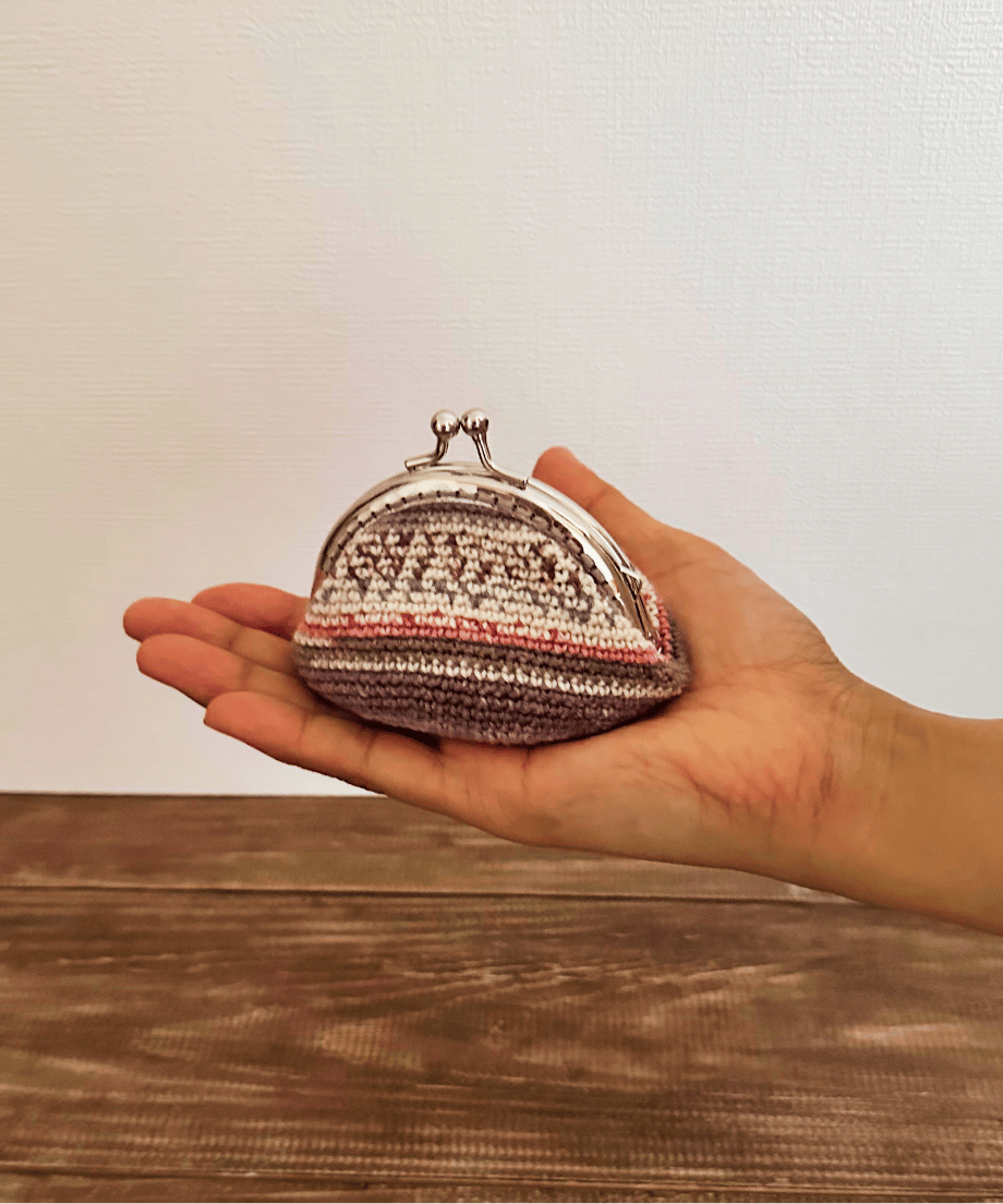 かぎ針編みのがま口ポーチ｜002 | cocorita | ハンドメイド