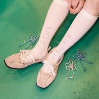 思いやり大事ソックス（銀色）