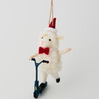 ウールフェルトオーナメント　シープ　スクーター／ORNAMENT WOOL FELT SHEEP SCOOTER