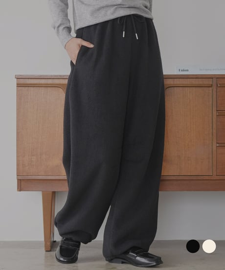 あったかボア裾ドロストイージーパンツ