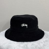 STUSSY / BLACK CORDUROY BUCKET HAT(L/XL)