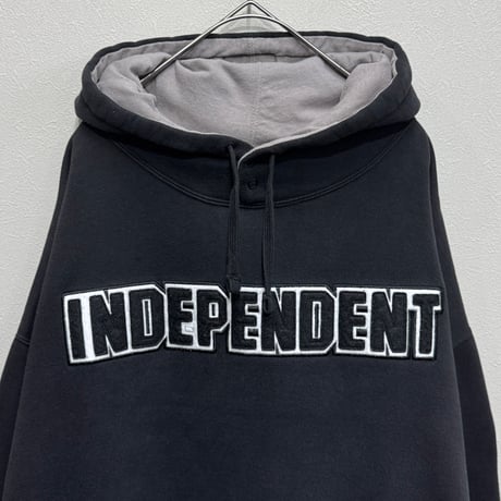 INDEPENDENT(90s) / SNAP BUTTON NECK IRON CROSS HOODIE