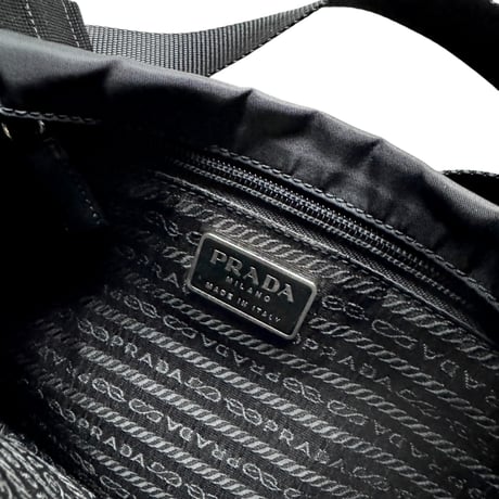 "PRADA" Nylon Shoulder Bag (Black)