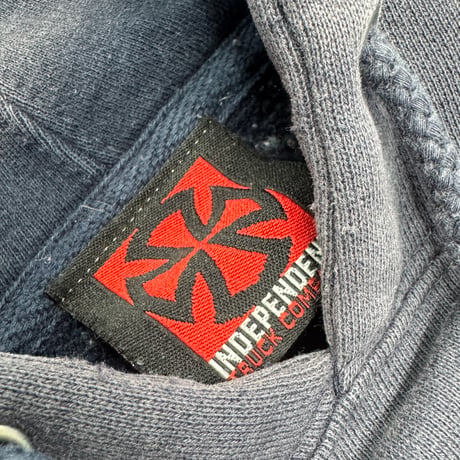 INDEPENDENT(90s) / IRON CROSS LOGO HOODIE(L)