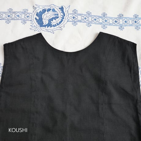 canvas ribbon vest < black >