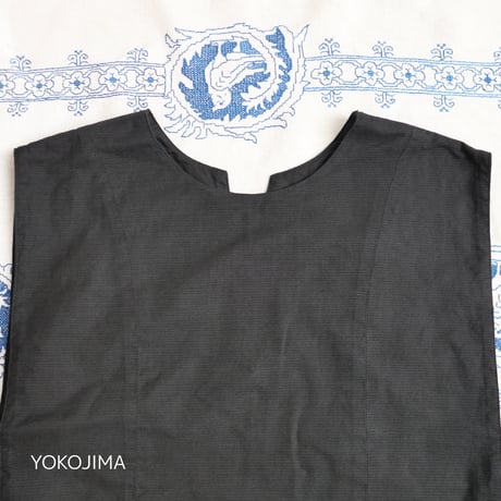 canvas ribbon vest < black >