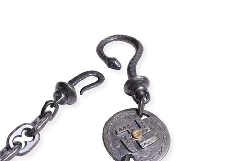 【WEST RIDE/ウエストライド】　SLINGSHOT SWASTIKA WALLET CHAIN