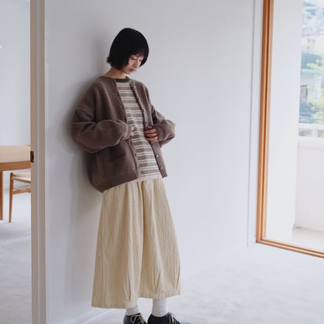 ケーブル編みカーディガン