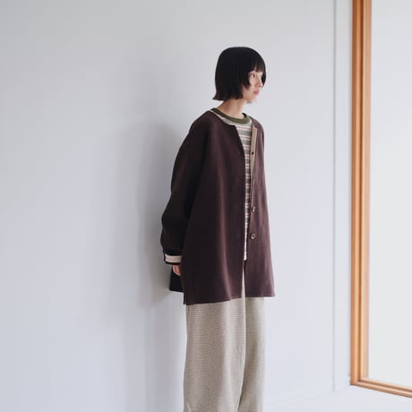 Vネックミドルコート