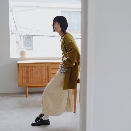 Vネックミドルコート