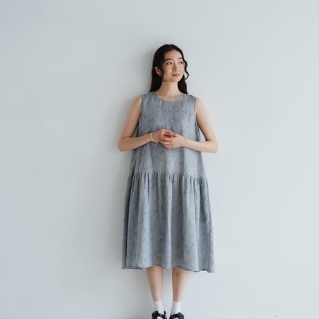 リネン フラワープリント ノースリーブワンピース