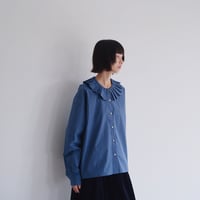 フリル襟チェックシャツ