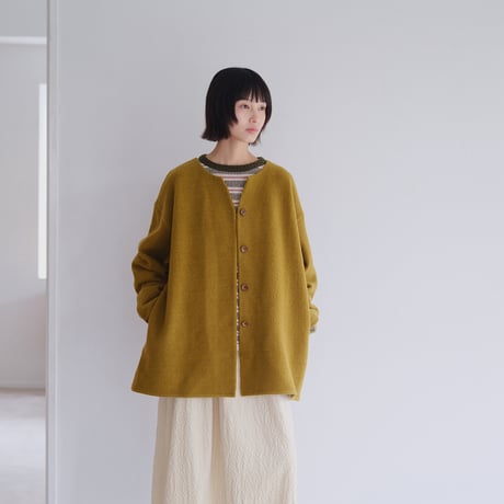 Vネックミドルコート