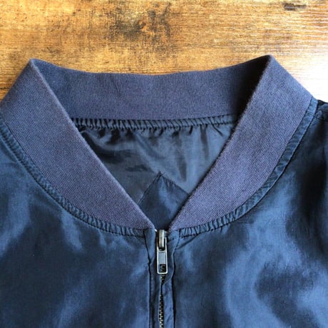 【TULLIANO】 100% シルクジャケット 背面刺繍 ニューヨーク ビッグシルエット ブルゾン ブラック 黒 XL