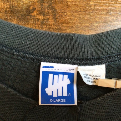 【UNDEFEATED】アンディフィーテッド カナダ製 ロゴプリント スウェット XL ブラック