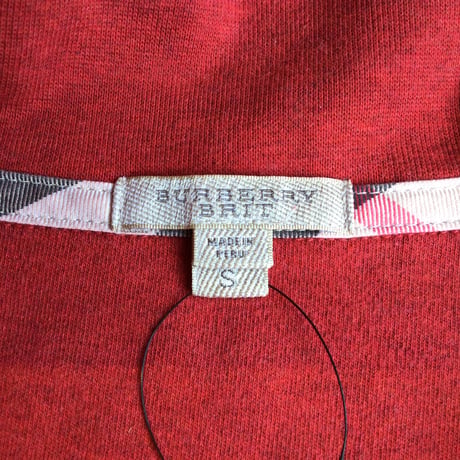 【BURBERRY BRIT】 バーバリーブリット ハーフジップ スウェット トレーナー レッド ナイト刺繍 ペルー製 S