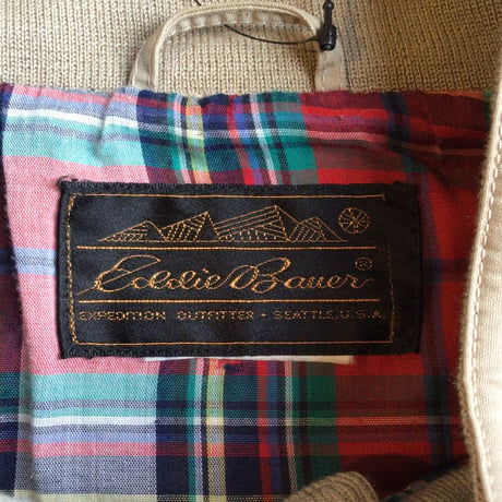 80s 【Eddie Bauer】 エディーバウアー スイングトップ ベージュ 黒タグ 裏地チェック 刺繍入り L相当