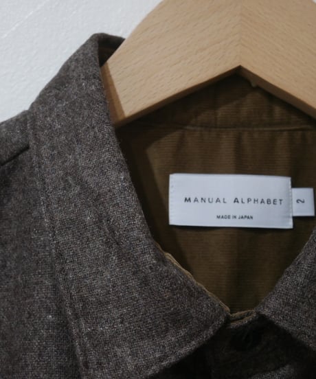 マニュアルアルファベット【manualalphabet】WOOL R/C SHIRTS　ベージュ
