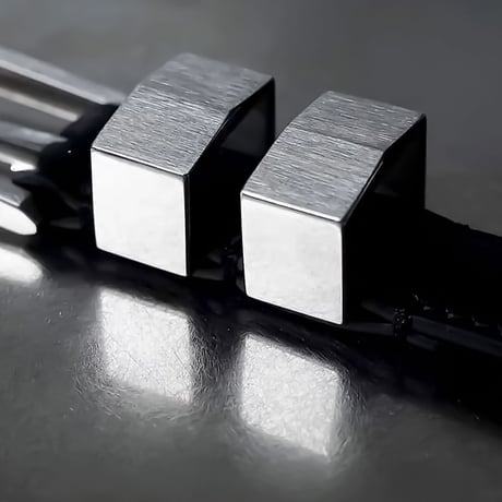 minimal metal hardware narrow belt　VM1130