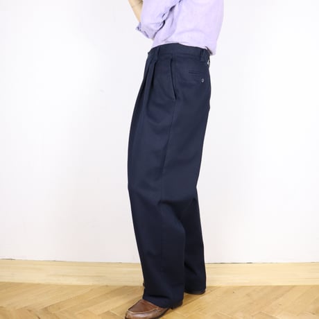 W32 2-Tuck Chino Trousers 029