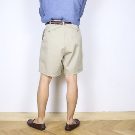 W31 2-Tuck Chino Shorts 008