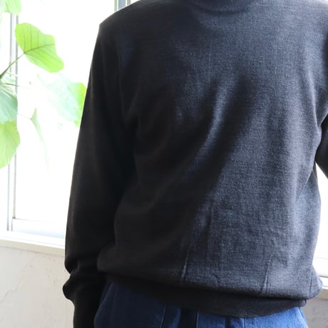 Italian Vintage Mock Neck Knit 1980s.