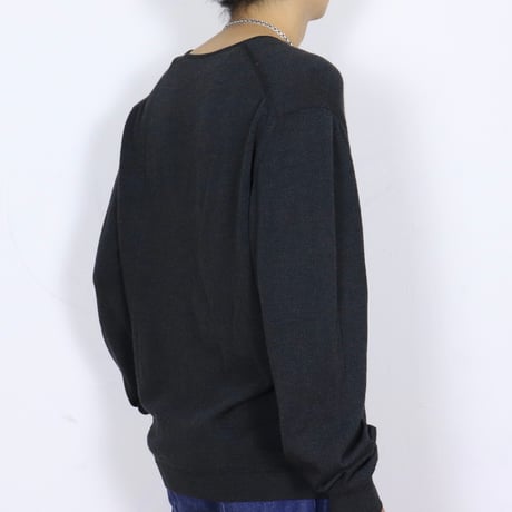 Euro Vintage V-Neck Knit 1980-90s.