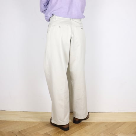 W30 2-Tuck Chino Trousers 027