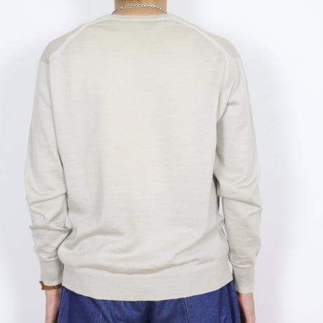 Euro Vintage V-Neck Knit 1980-90s.