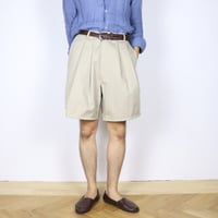 W31 2-Tuck Chino Shorts 008