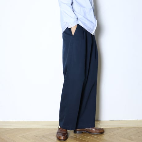 W29 2-Tuck Chino Trousers 030