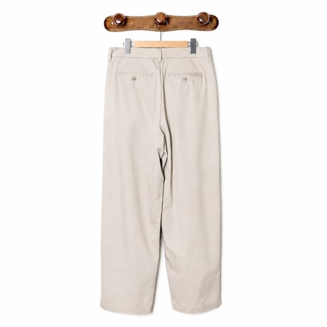 W32 2-Tuck Chino Trousers 034