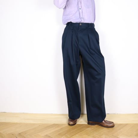 W29 2-Tuck Chino Trousers 028
