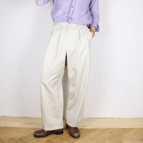 W30 2-Tuck Chino Trousers 027